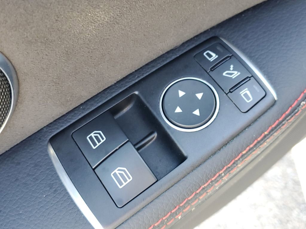 Used 2017 Mercedes-Benz SLC 43 AMG image 18