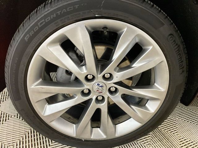 Used 2023 Buick Envision Avenir image 22