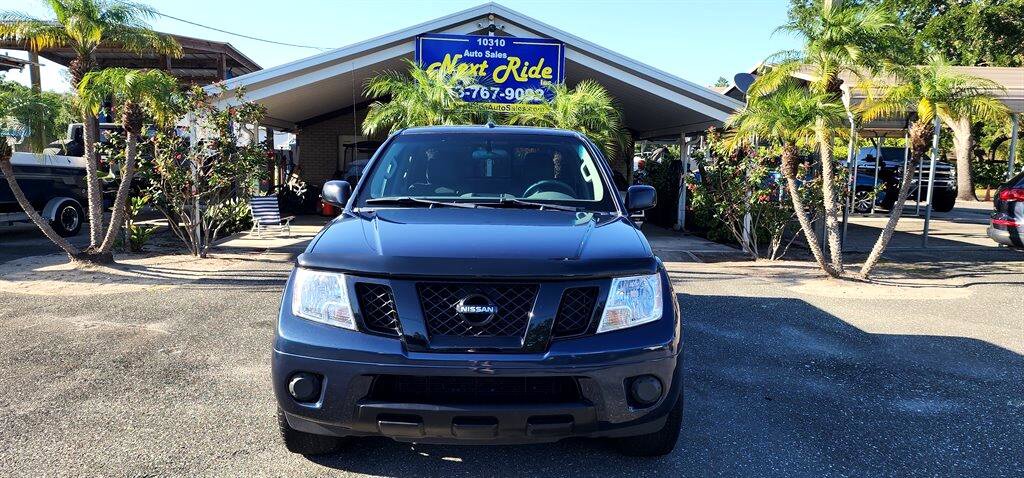 Used 2017 Nissan Frontier SV image 3