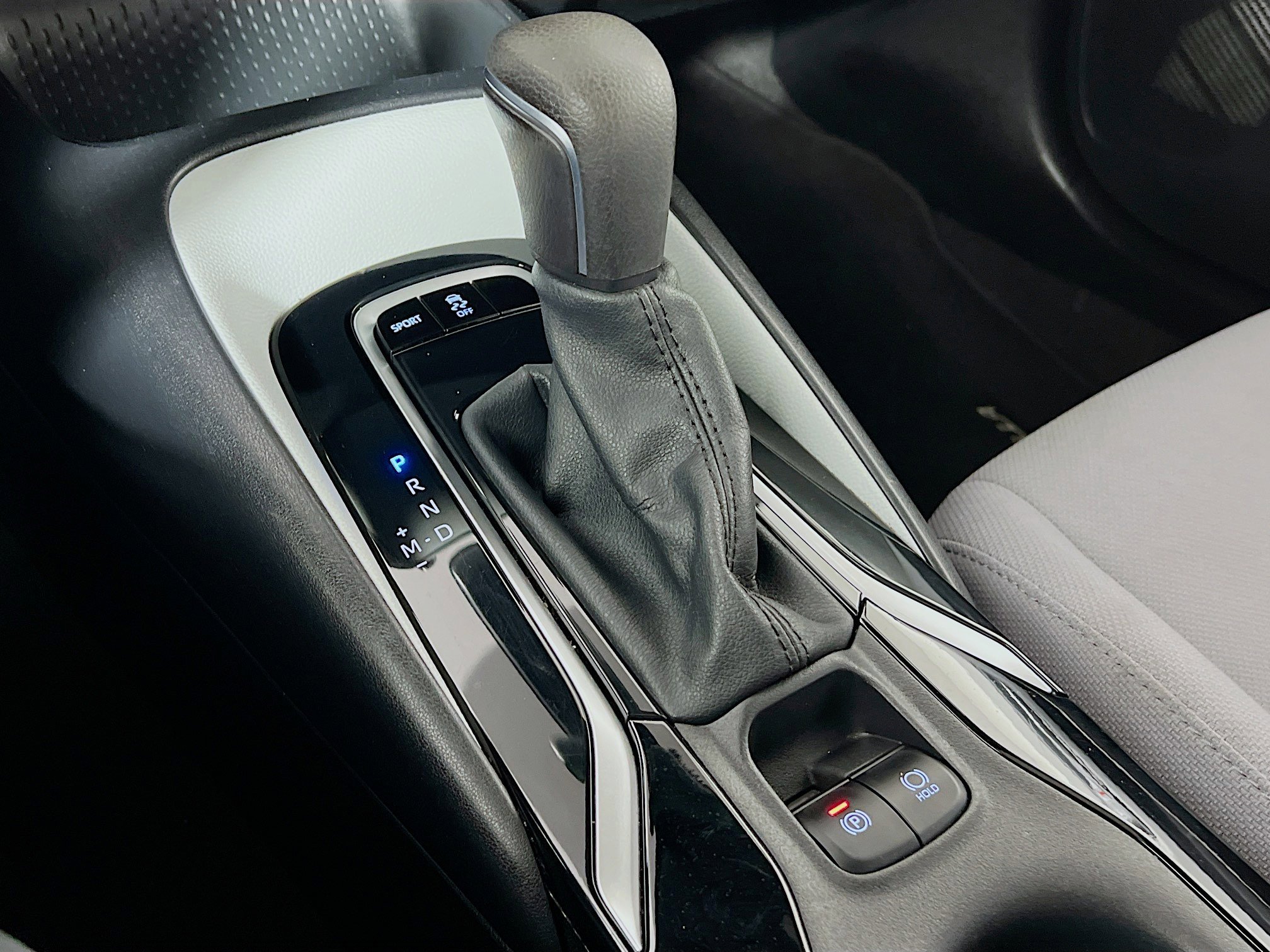 Certified 2021 Toyota Corolla SE w/ SE Premium Package FWD image 18