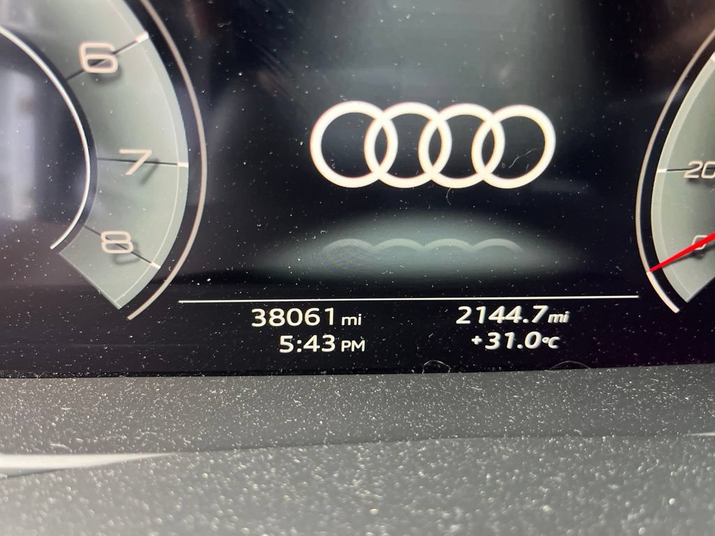 Used 2023 Audi Q8 Premium Plus w/ Premium Plus Package AWD/4WD image 11
