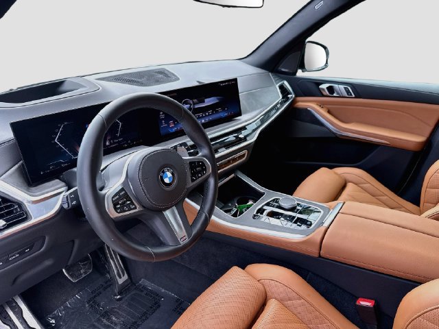 Used 2024 BMW X5 sDrive40i w/ M Sport Package RWD image 9