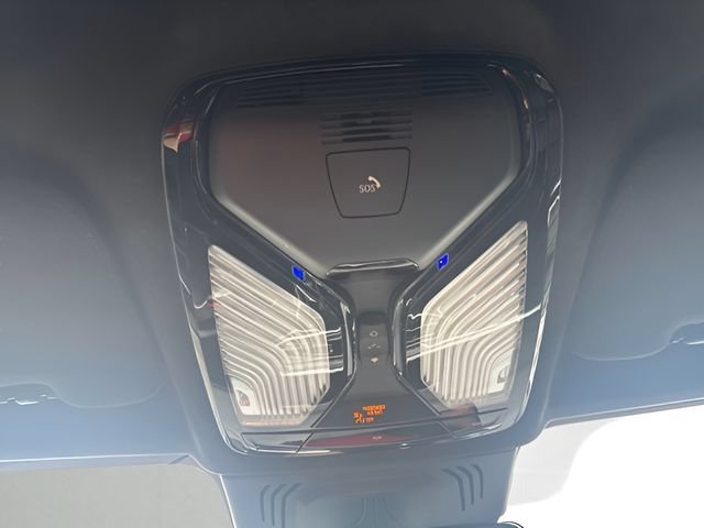 Used 2022 BMW X5 M w/ Competition Package 2 AWD/4WD image 16