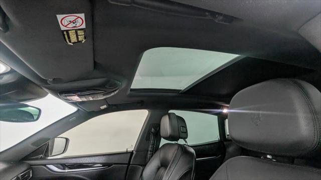 Used 2018 Maserati Levante image 16