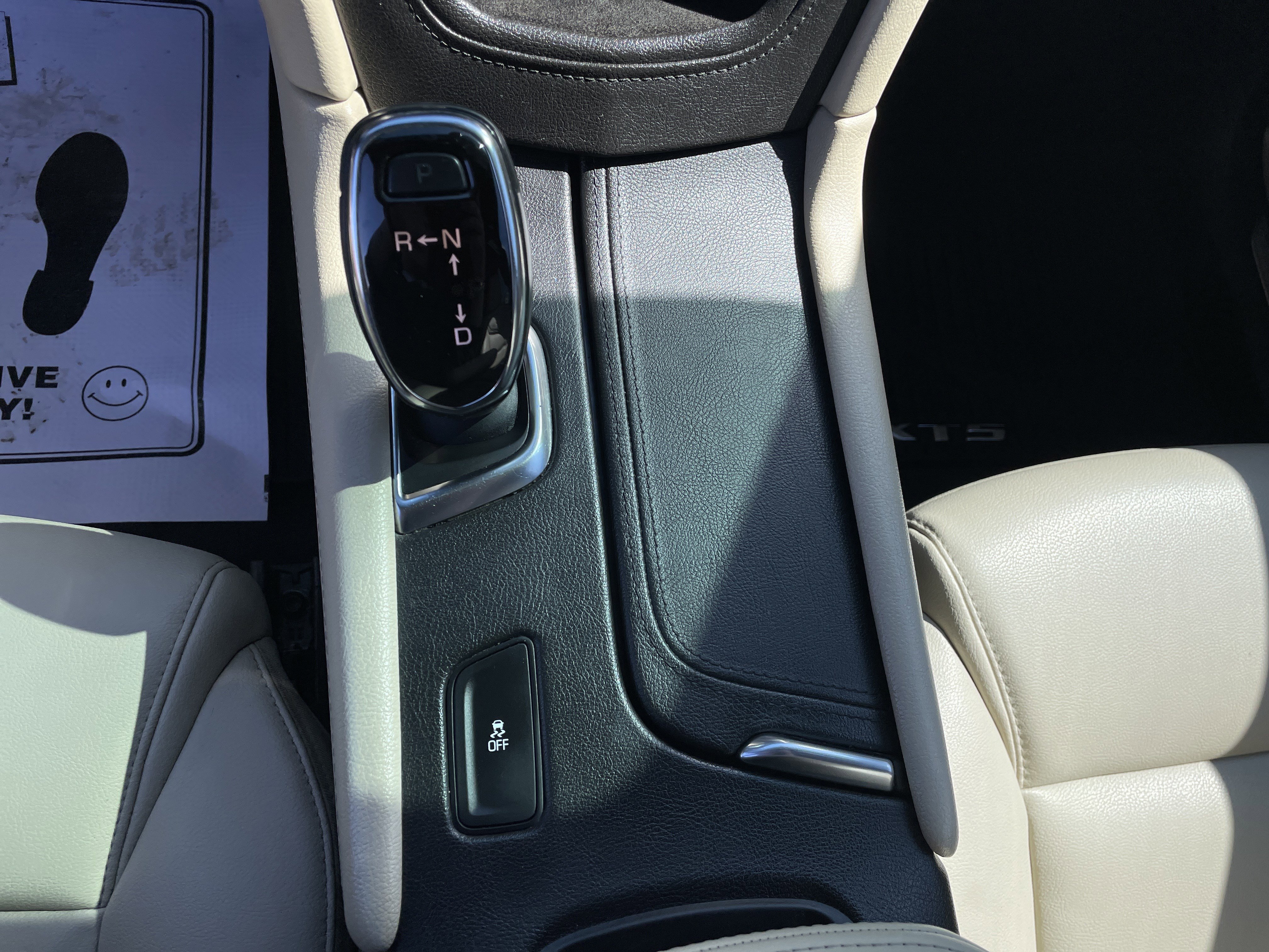 Used 2018 Cadillac XT5 FWD image 16