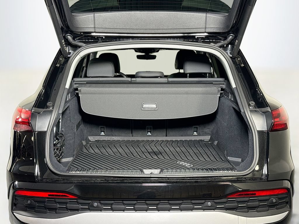 Used 2025 Audi Q5 Premium w/ Convenience Package AWD/4WD image 6