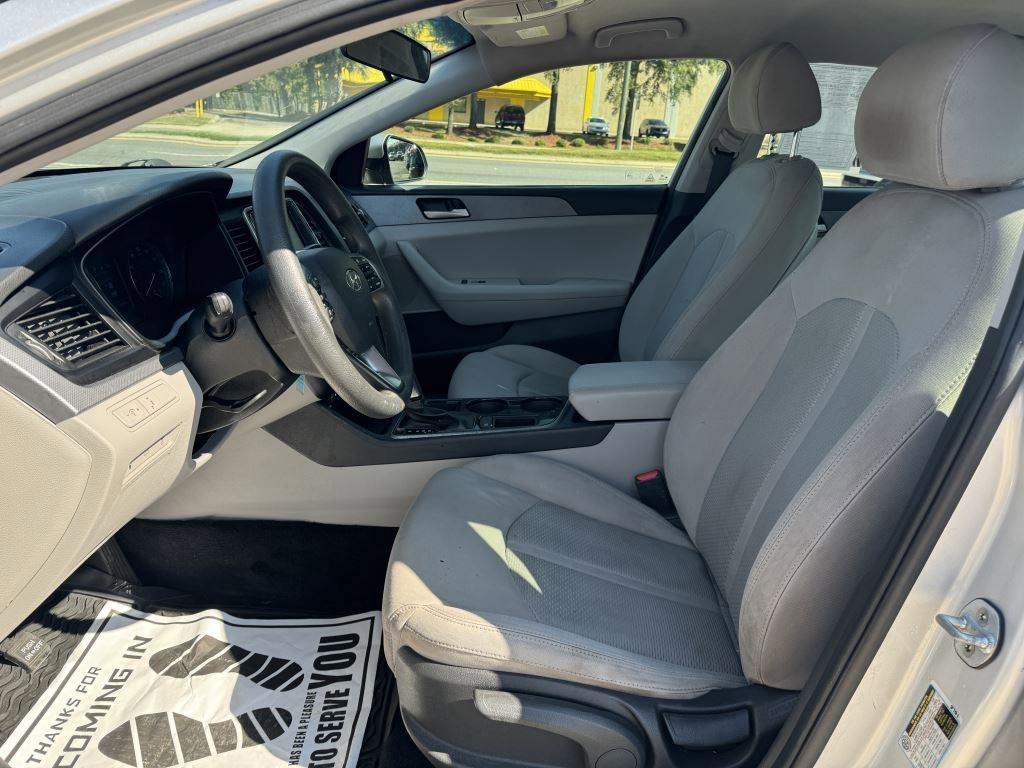 Used 2019 Hyundai Sonata SE FWD image 13