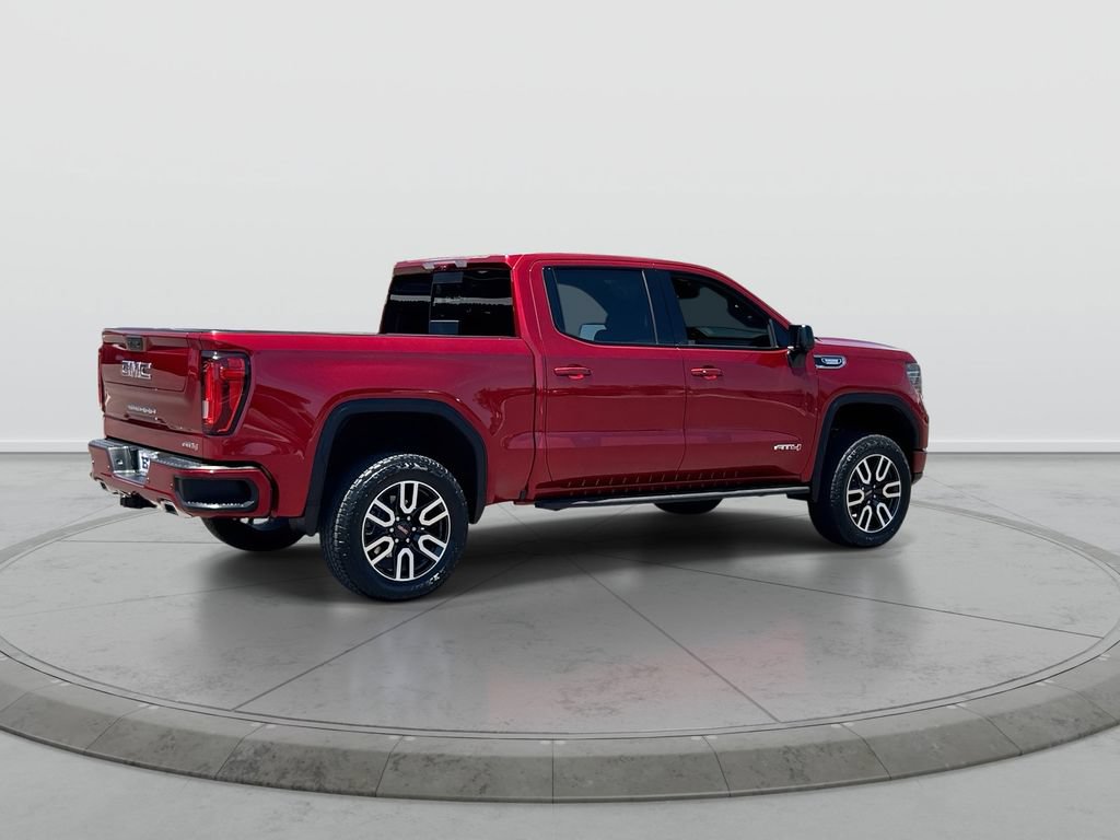 Used 2025 GMC Sierra 1500 AT4 w/ AT4 Premium Package AWD/4WD image 8