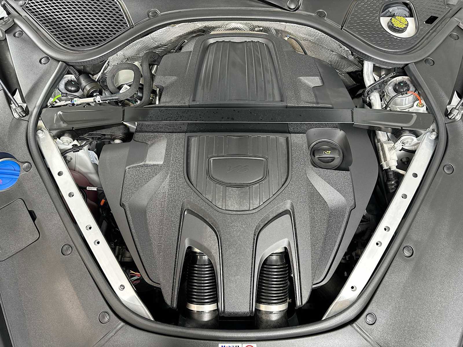 Certified 2024 Porsche Panamera 4 image 30