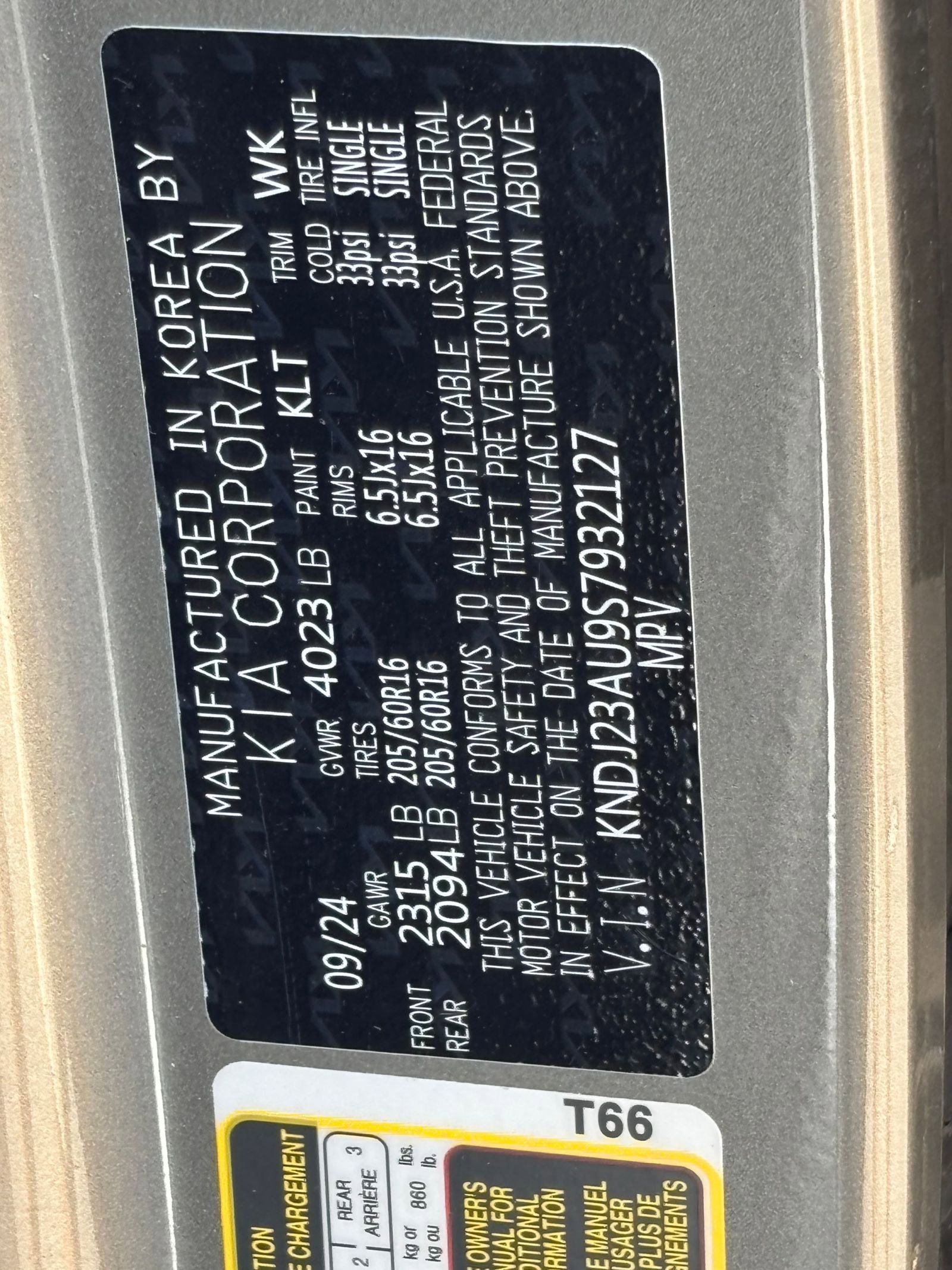 Used 2025 Kia Soul LX w/ LX Technology Package FWD image 10