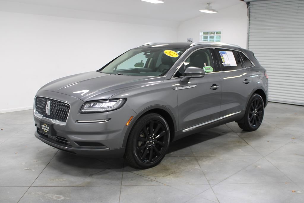 Used 2022 Lincoln Nautilus Reserve w/ Monochromatic Package image 4