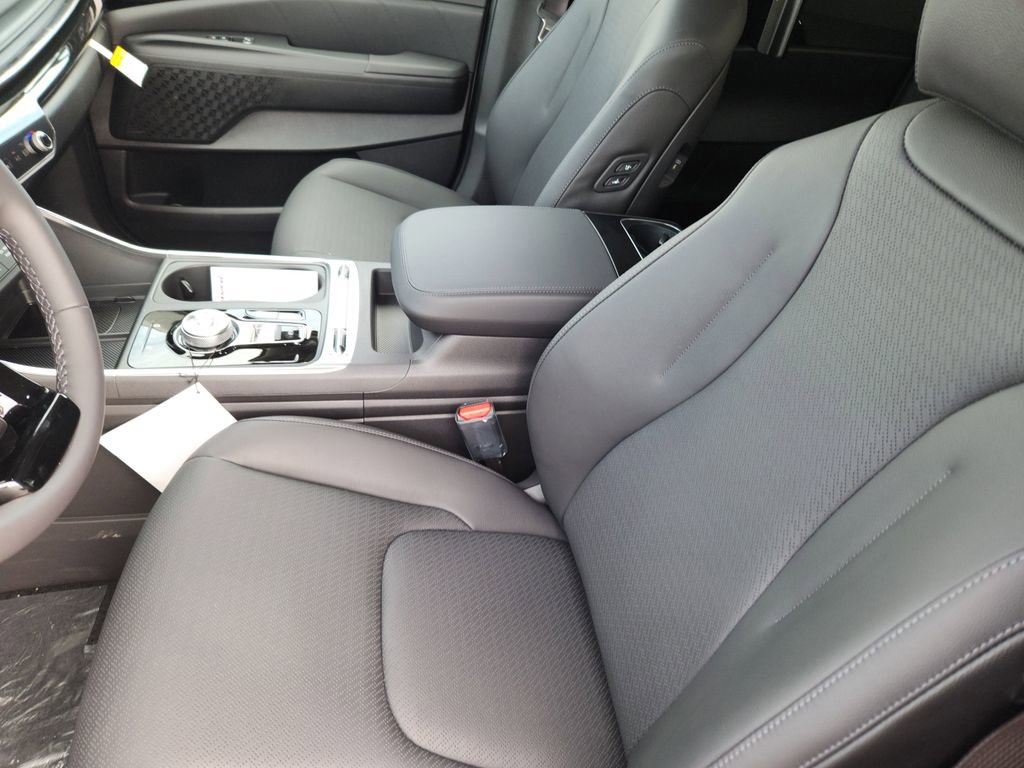 Certified 2025 Kia Carnival SX Prestige image 12