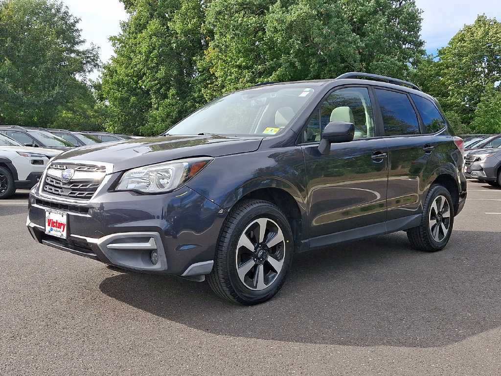 Used 2017 Subaru Forester 2.5i Premium AWD/4WD image 3
