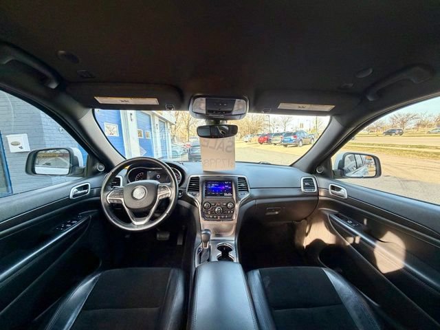 Used 2018 Jeep Grand Cherokee Altitude AWD/4WD image 15