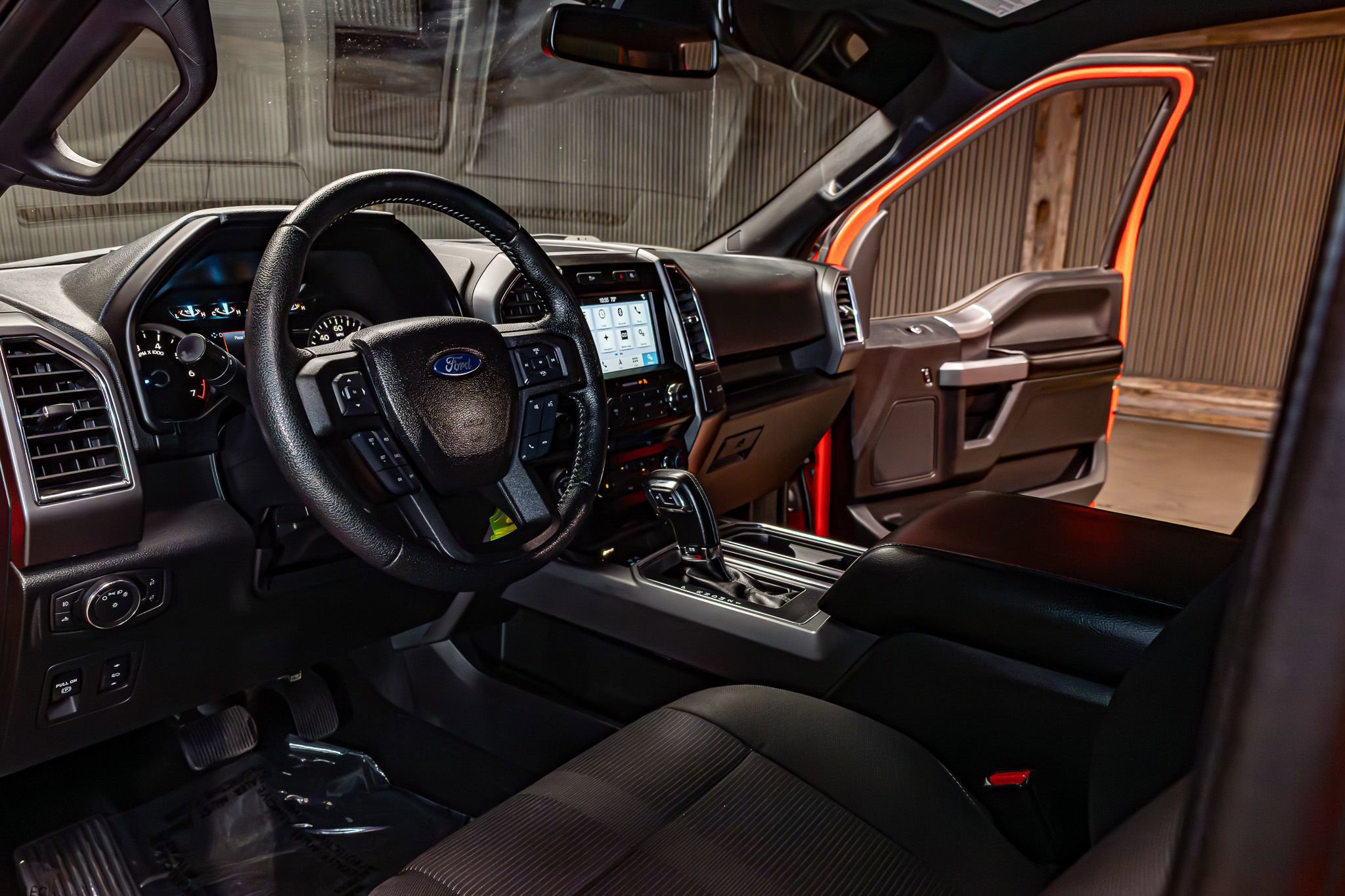 Used 2016 Ford F150 XLT w/ Equipment Group 301A Mid image 12