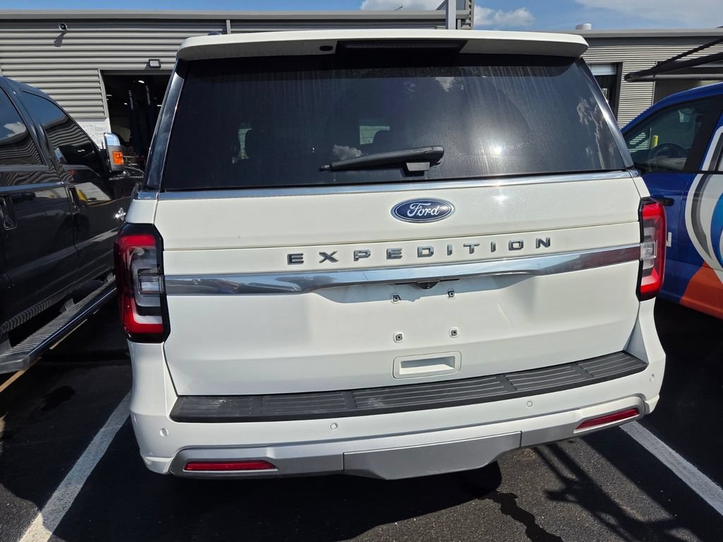 Used 2024 Ford Expedition Platinum AWD/4WD image 10