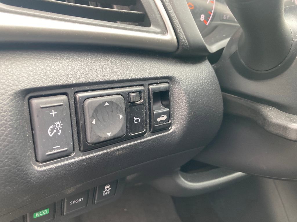 Used 2017 Nissan Sentra S FWD image 42