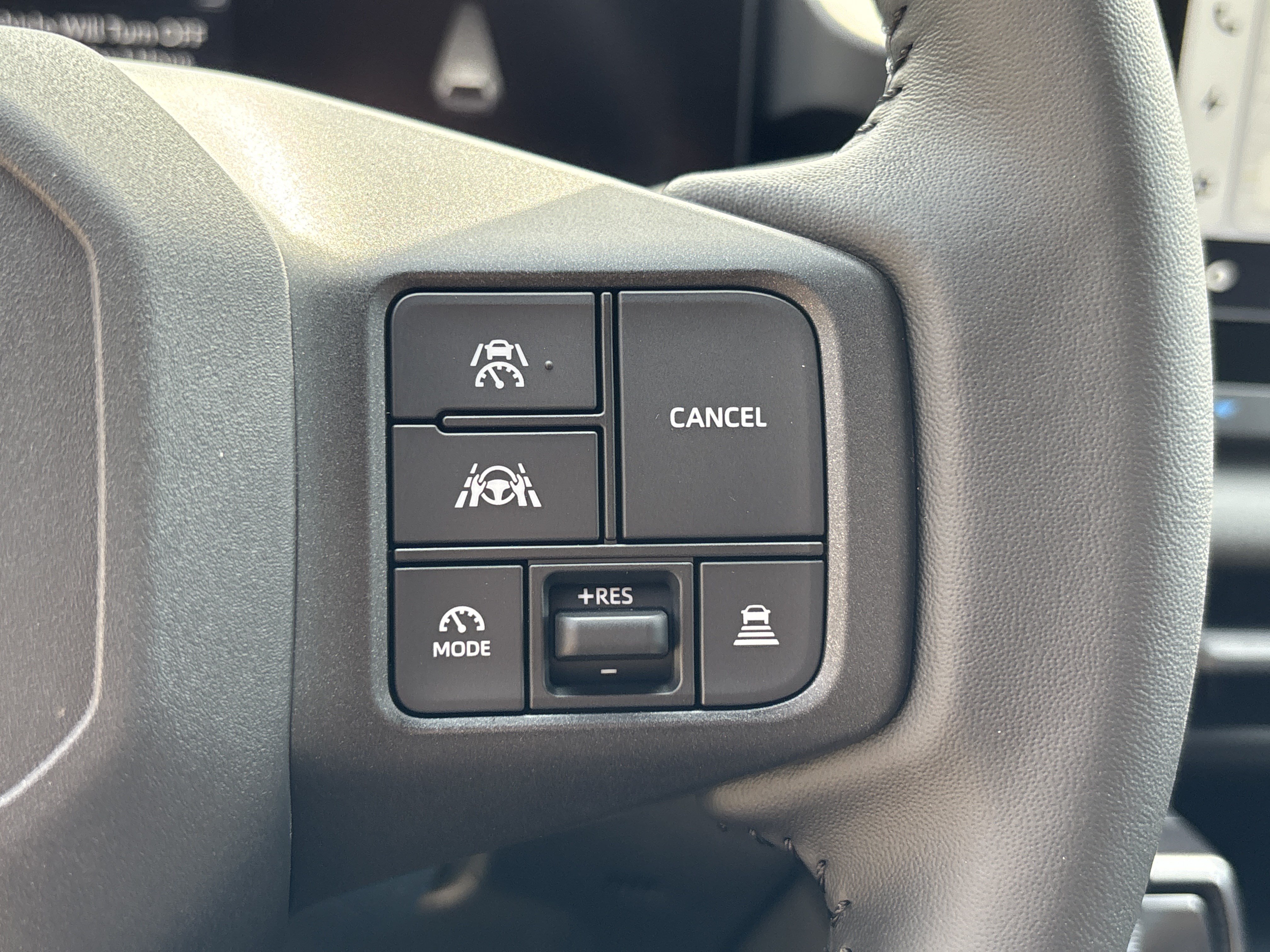 Used 2026 Toyota RAV4 SE AWD/4WD image 19