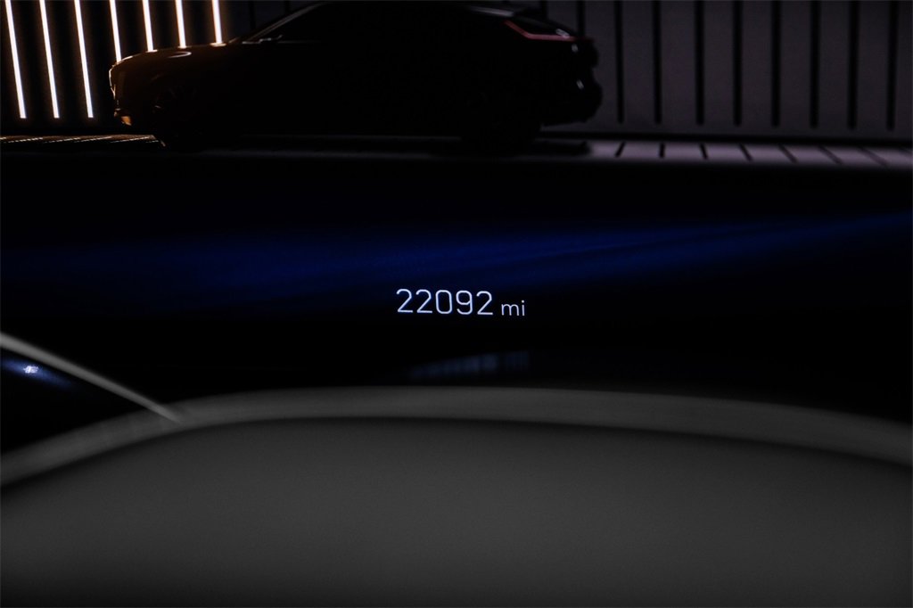 Used 2024 Cadillac Lyriq Luxury image 17