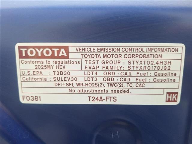 Certified 2025 Toyota Tacoma TRD Sport AWD/4WD image 22