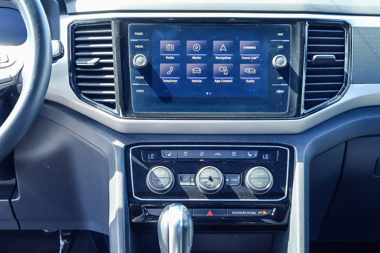 Used 2020 Volkswagen Atlas Cross Sport SEL Premium image 8