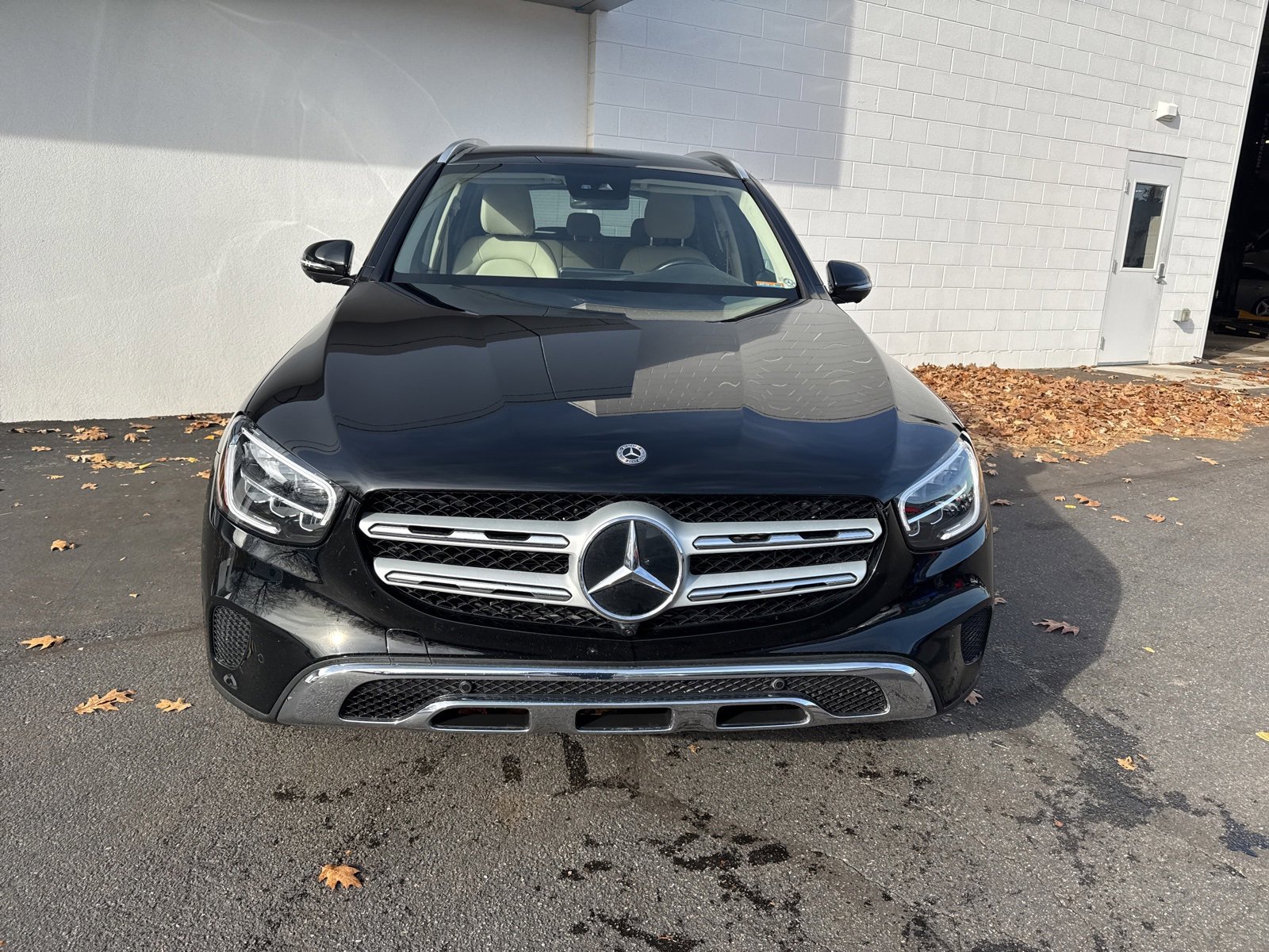Certified 2022 Mercedes-Benz GLC 300 4MATIC image 3
