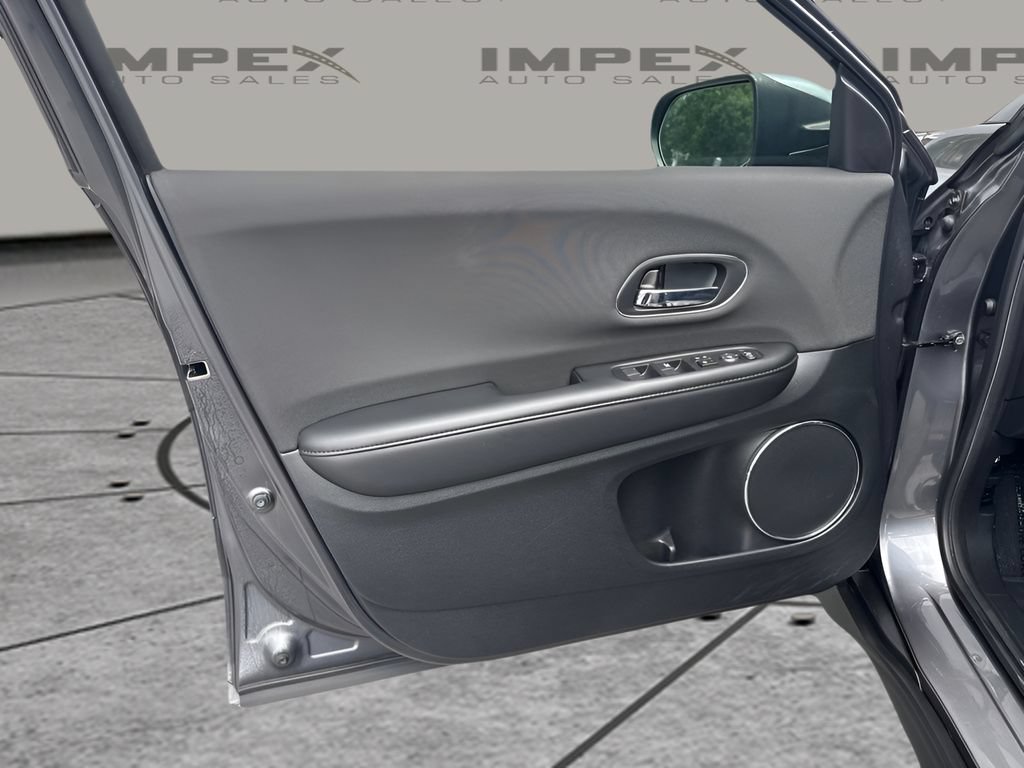 Used 2019 Honda HR-V EX image 16