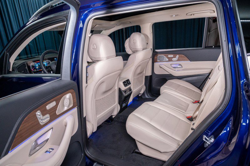 New 2026 Mercedes-Benz GLS 580 4MATIC image 28