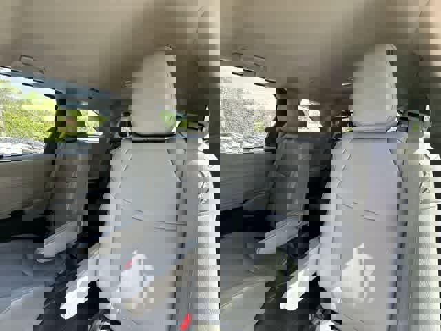 Used 2024 Toyota Sienna XLE w/ XLE Plus Package AWD/4WD image 18