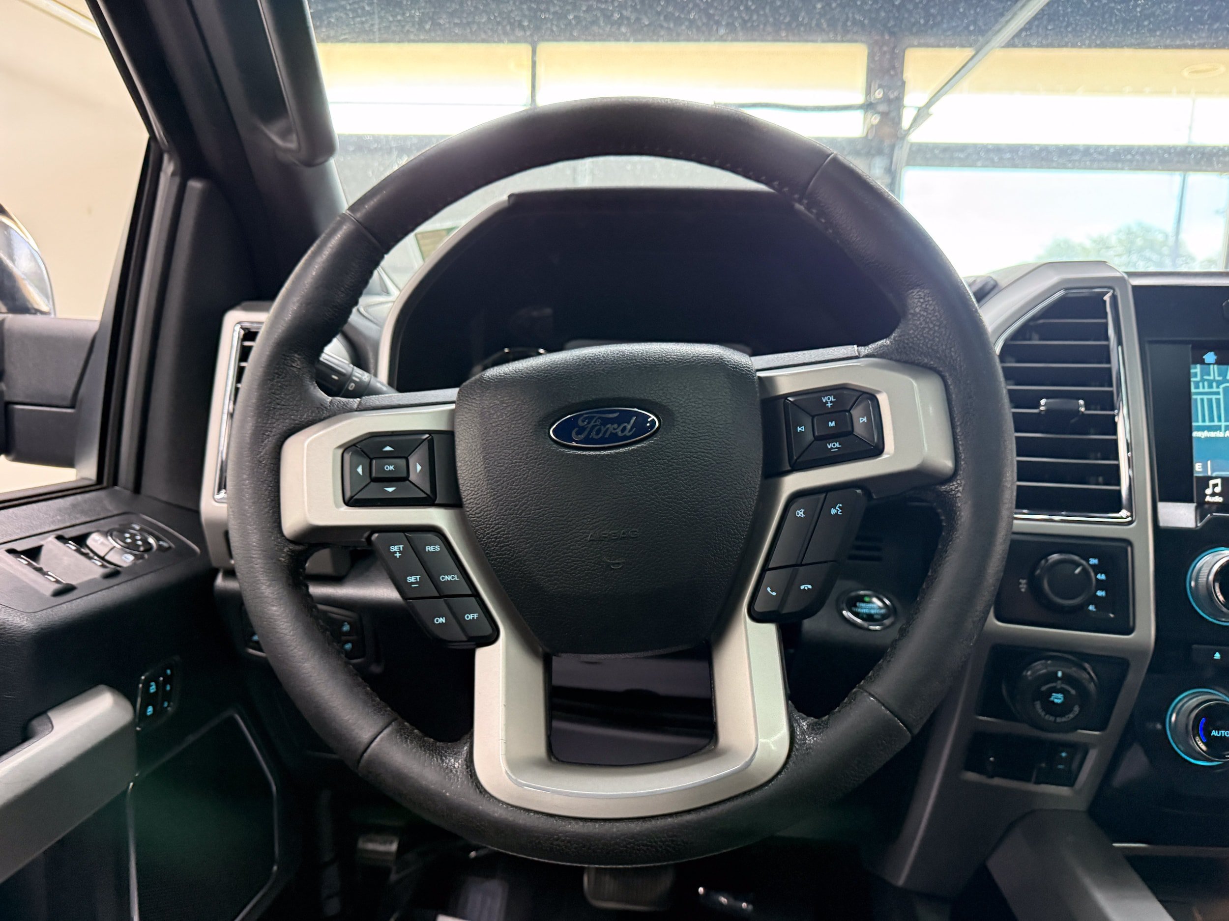 Used 2016 Ford F150 XLT w/ Equipment Group 302A Luxury AWD/4WD image 14