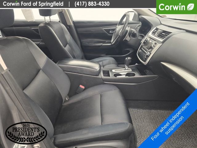 Used 2016 Nissan Altima 2.5 SR FWD image 9