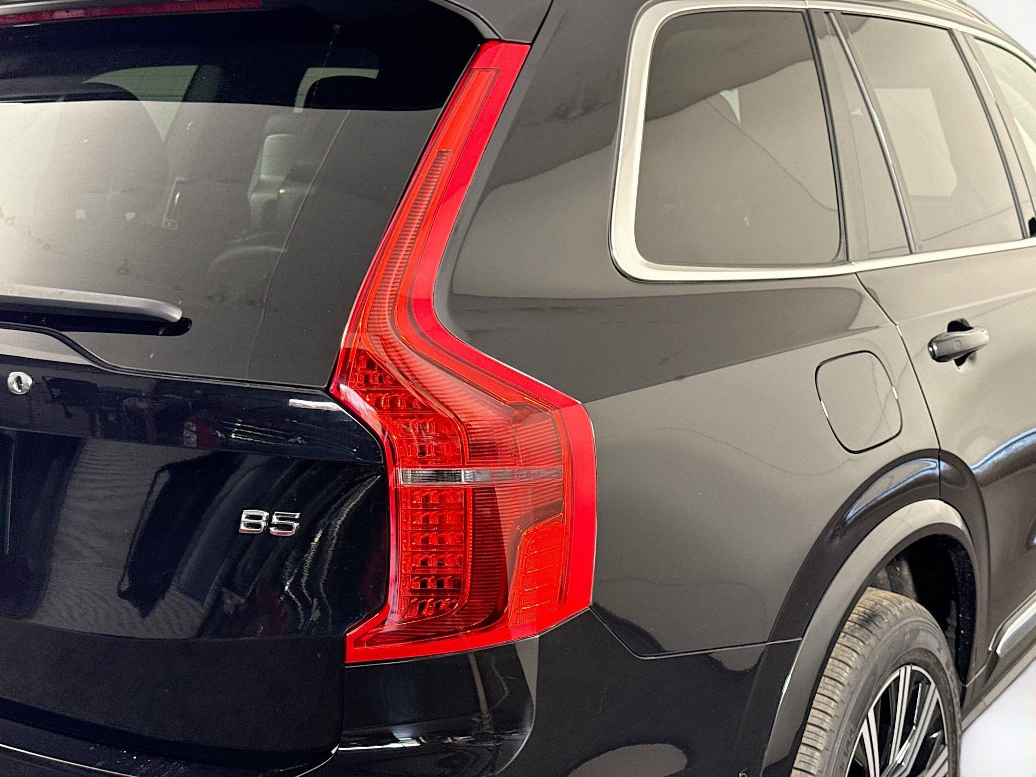 Used 2024 Volvo XC90 B5 Plus image 34