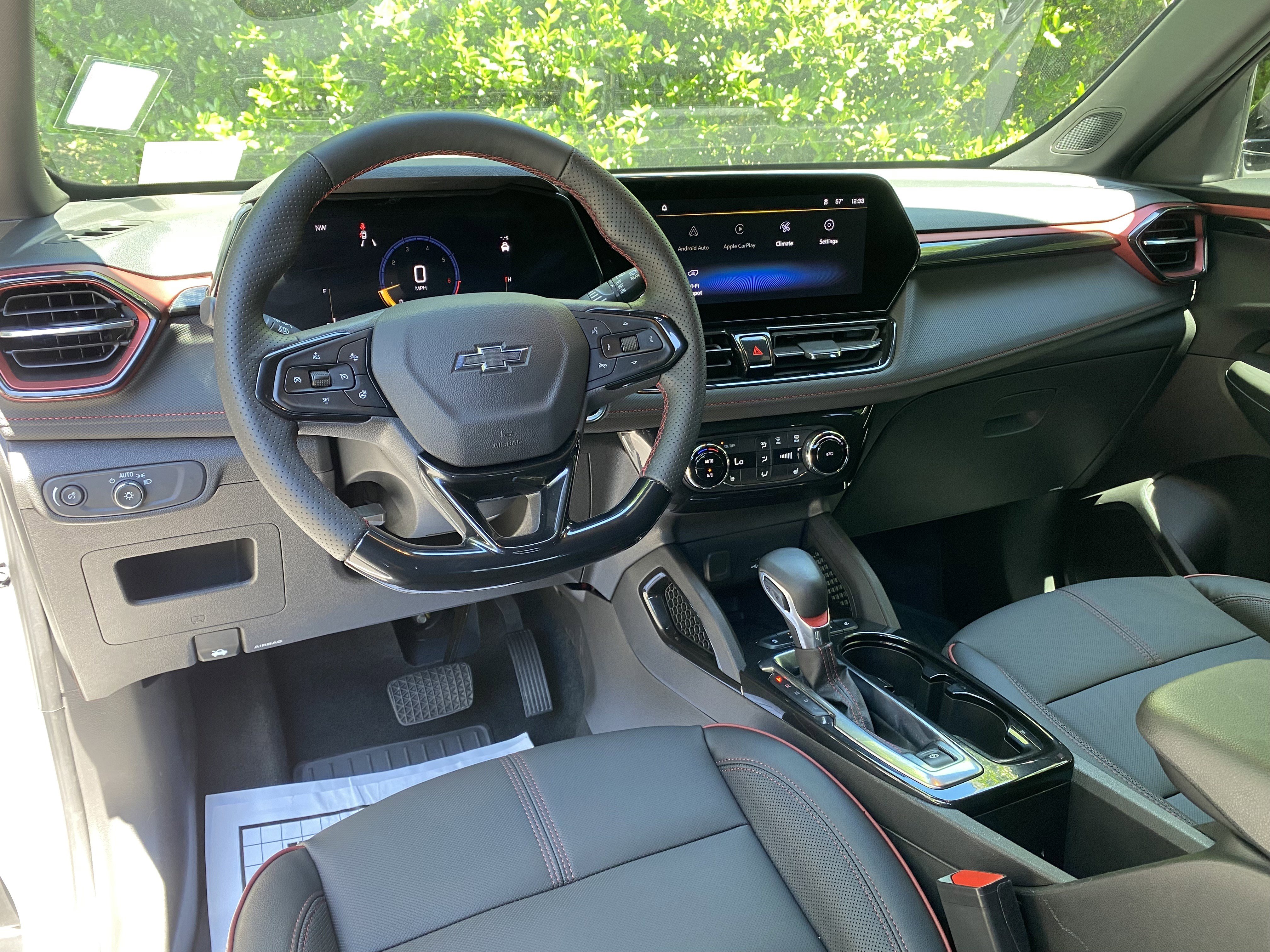 Used 2025 Chevrolet TrailBlazer RS w/ Convenience Package FWD image 34