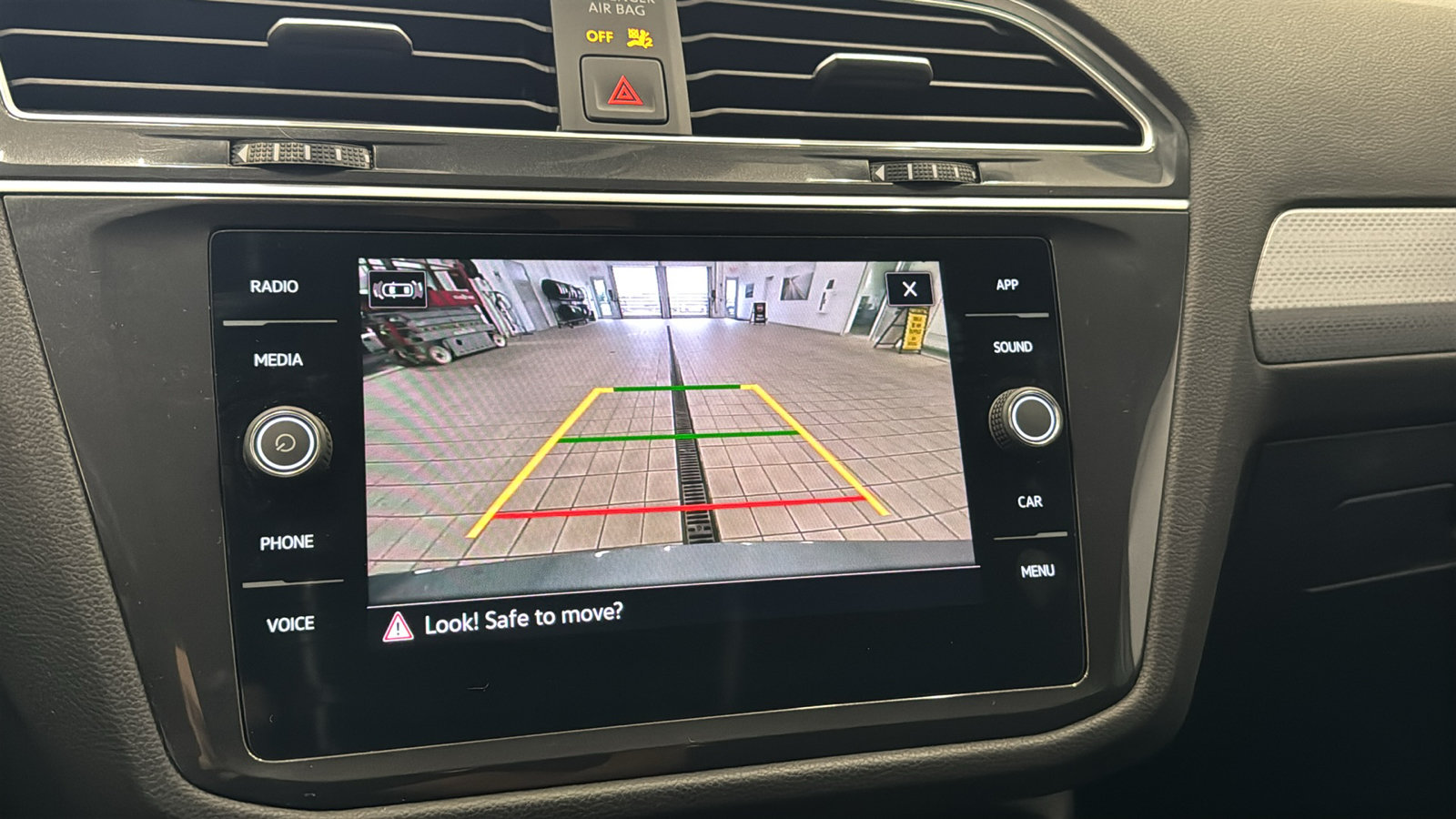Used 2024 Volkswagen Tiguan S AWD/4WD image 17