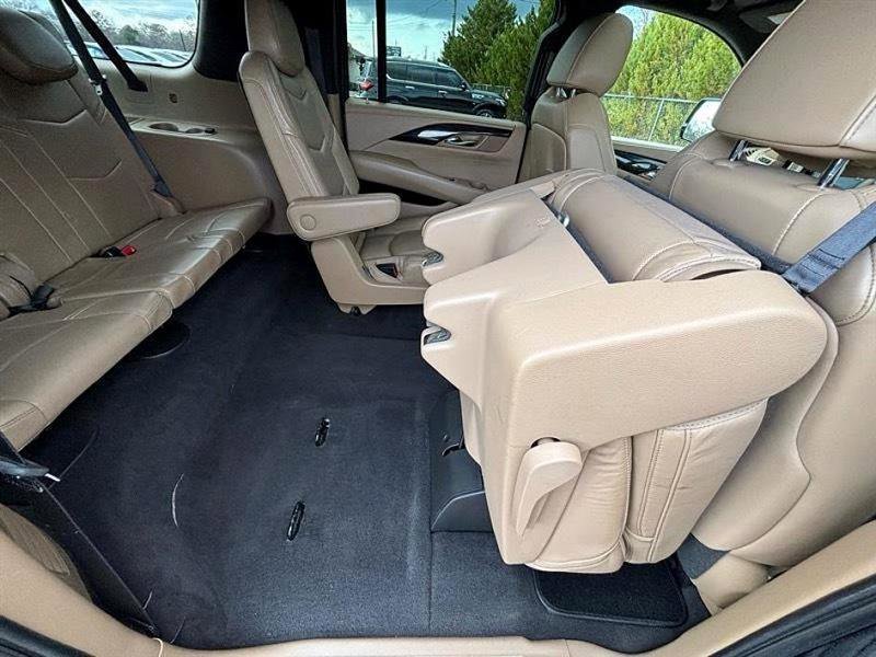 Used 2020 Cadillac Escalade ESV Platinum image 61
