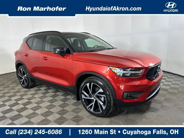 Used 2021 Volvo XC40 T5 R-Design w/ Protection Package Premier image 1