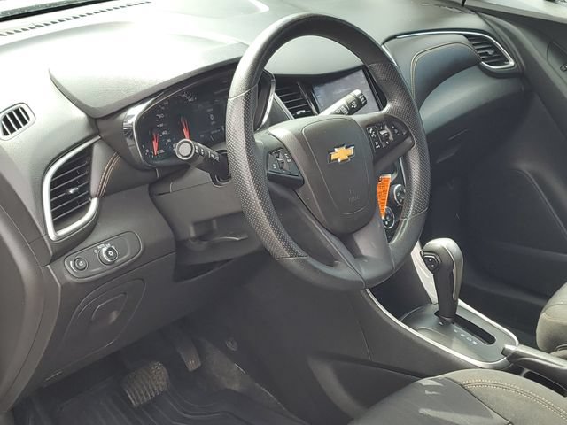 Used 2020 Chevrolet Trax LT FWD image 7