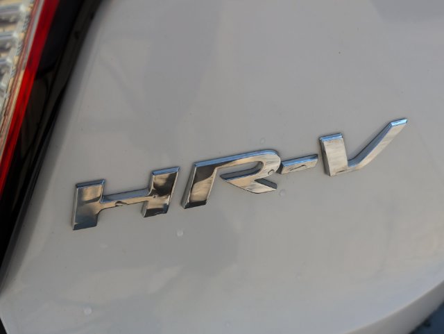Used 2021 Honda HR-V Sport image 32