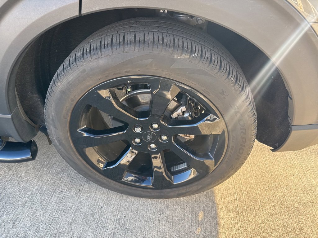 Certified 2023 Ford Explorer ST-Line w/ Class IV Trailer Tow Package image 20