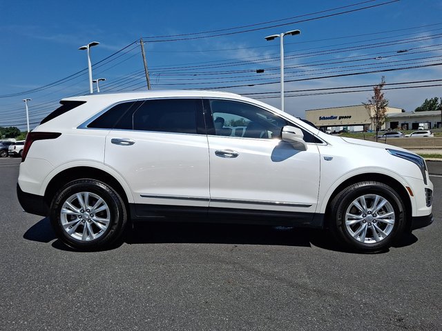 Used 2023 Cadillac XT5 Luxury w/ LPO, Premium Carpet Package AWD/4WD image 7