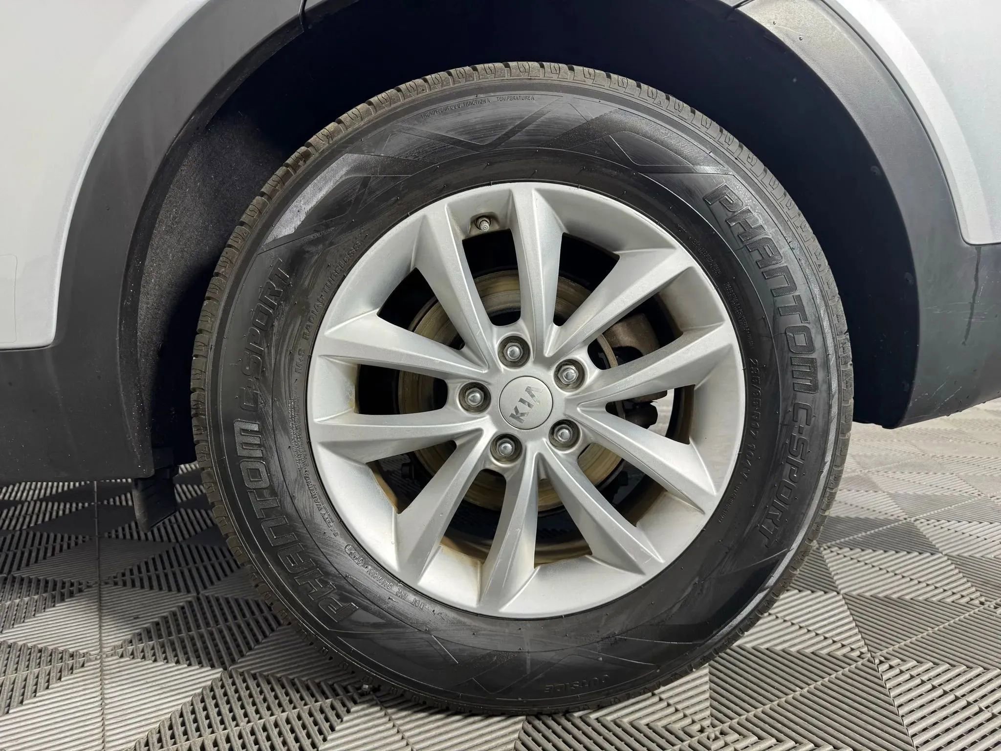 Used 2018 Kia Sorento L image 40