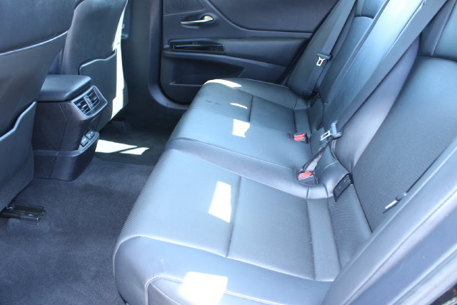 Used 2024 Lexus ES 350 w/ Premium Package FWD image 33