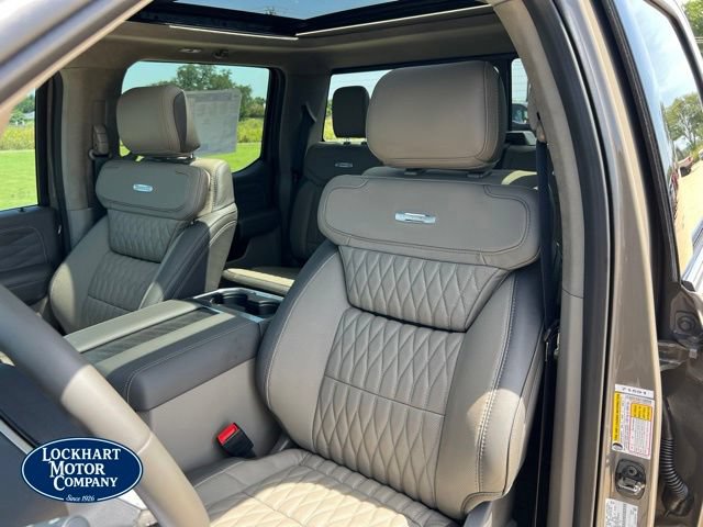 New 2026 Ford F250 Platinum AWD/4WD image 16