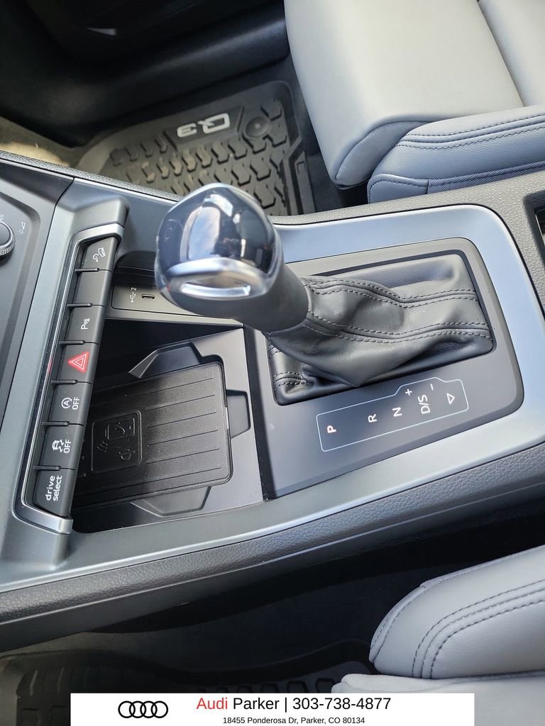 Used 2025 Audi Q3 2.0T Premium w/ Convenience Package image 19