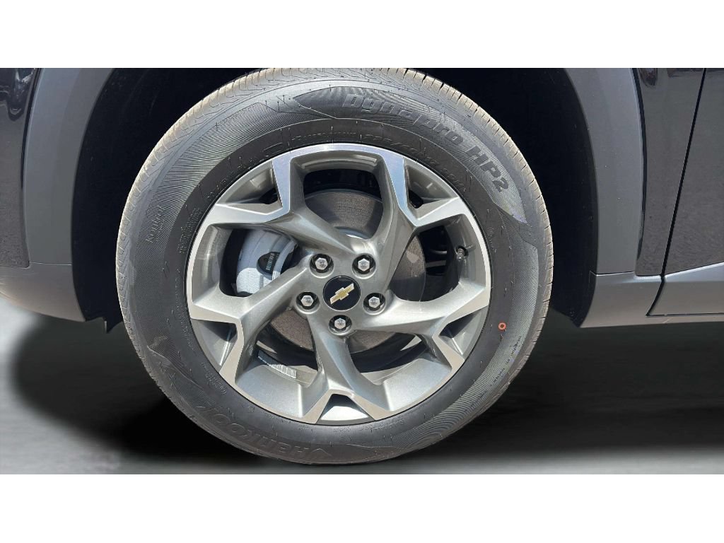 New 2026 Chevrolet Trax LT w/ Sunroof Package FWD image 20