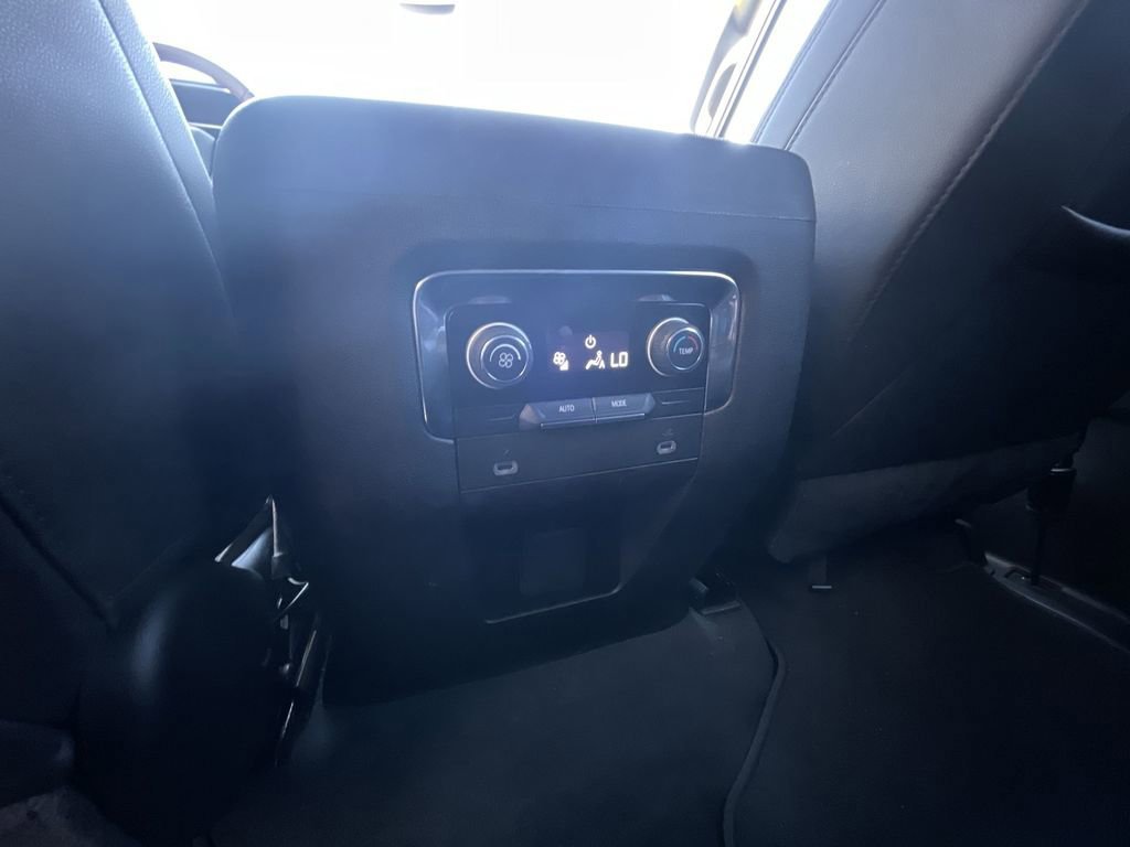 Certified 2023 Chevrolet Suburban RST AWD/4WD image 21