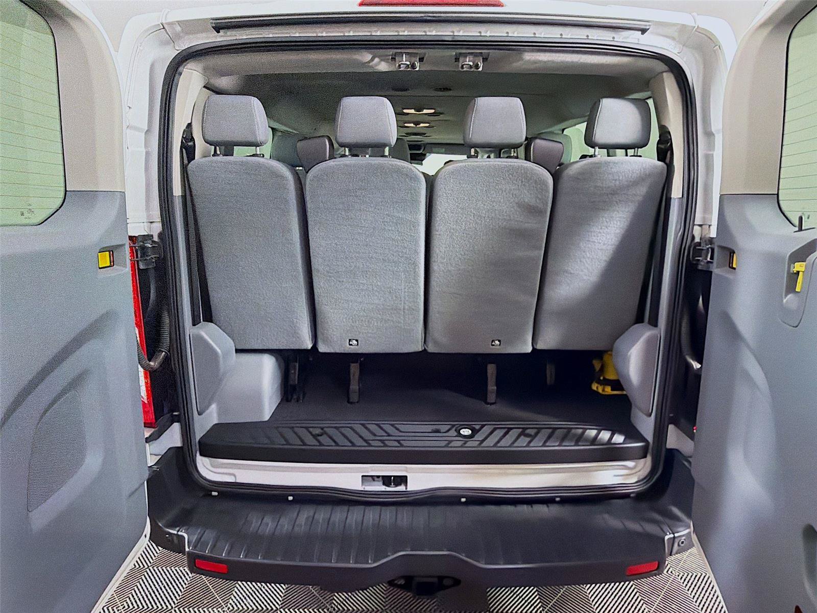 Used 2016 Ford Transit 350 XLT RWD image 14