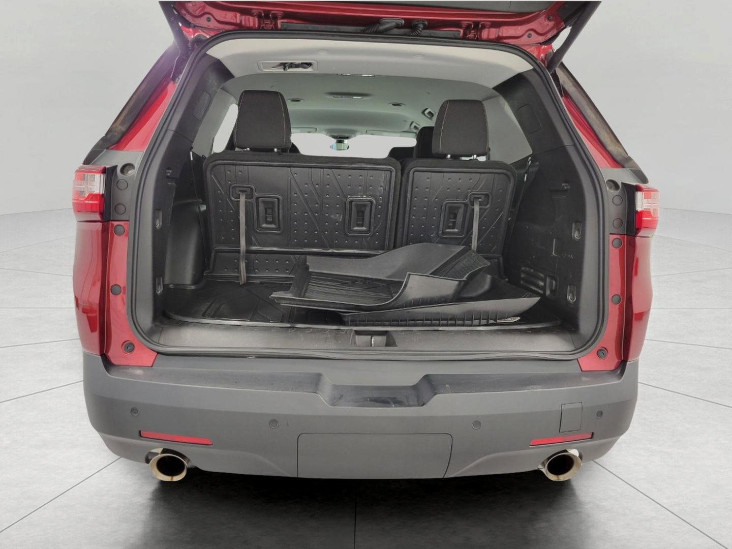 Used 2020 Chevrolet Traverse LT w/ LPO, Floor Liner Package AWD/4WD image 16
