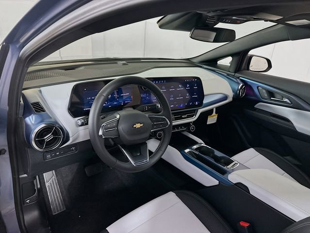 New 2026 Chevrolet Equinox EV LT image 9