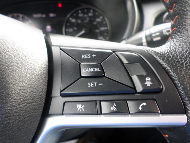 Used 2021 Nissan Kicks SR image 22